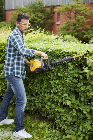 Кусторез STIGA SHT 80 AE (без АКБ и ЗУ)