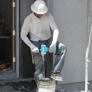 Дрель MAKITA DS 4011