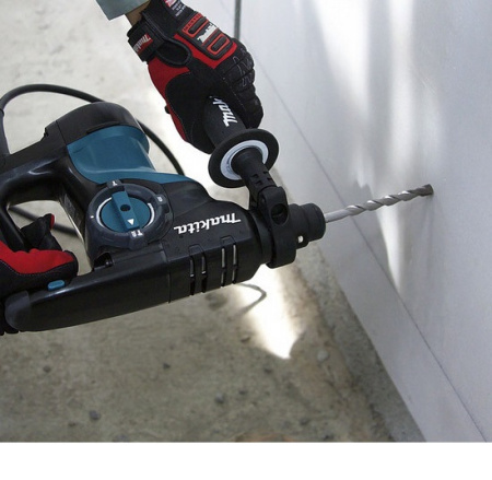 Перфоратор MAKITA HR 2810