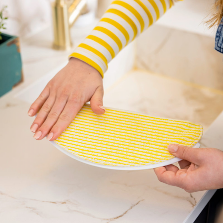 Робот-пылесос (с влажной уборкой) Karcher RCV 2