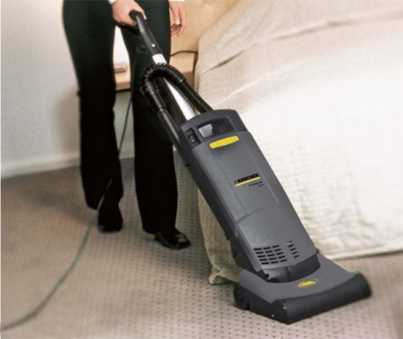 Щеточный пылесос для сухой уборки Karcher CV 30/1