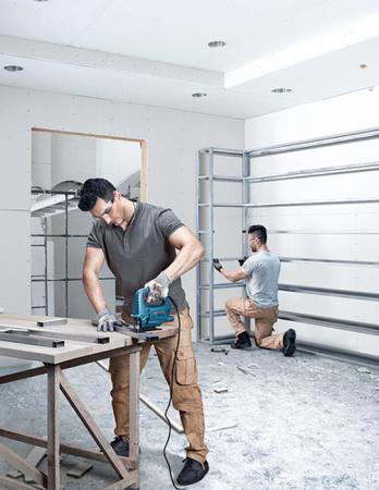 Лобзик электрический BOSCH GST 700 в кор.