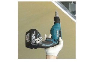 Аккумуляторная дрель-шуруповерт MAKITA DFS 451 Z