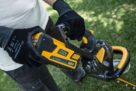 Кусторез STIGA SHT 48 AE (без АКБ и ЗУ)